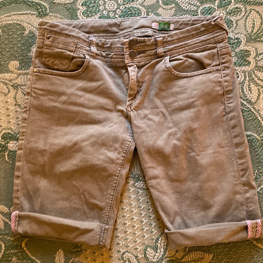 Early 2000s Anthropologie bermuda shorts